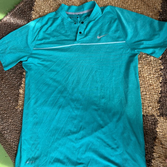 Nike Other - Nikegolf Tiger Woods shirt